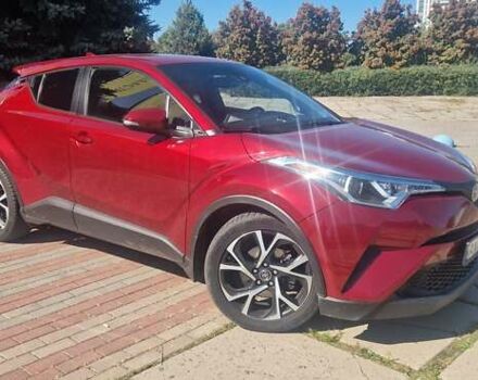 Тойота C-HR 2017 в Харькове на Automoto.ua Красный Тойота C-HR, объемом двигателя 1.99 л и пробегом 96 тыс. км за 15900 $, фото 2 на Automoto.ua