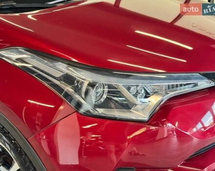 Красный Тойота C-HR, объемом двигателя 1.99 л и пробегом 59 тыс. км за 16500 $, фото 14 на Automoto.ua