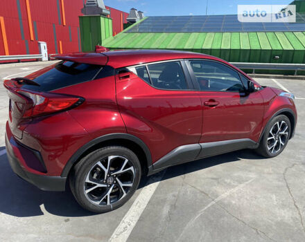 Красный Тойота C-HR, объемом двигателя 1.99 л и пробегом 67 тыс. км за 19100 $, фото 13 на Automoto.ua