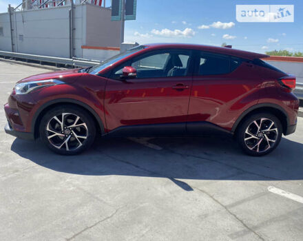 Красный Тойота C-HR, объемом двигателя 1.99 л и пробегом 67 тыс. км за 19100 $, фото 6 на Automoto.ua