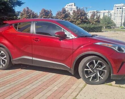 Тойота C-HR 2017 в Харькове на Automoto.ua Красный Тойота C-HR, объемом двигателя 1.99 л и пробегом 96 тыс. км за 15900 $, фото 1 на Automoto.ua