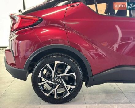 Красный Тойота C-HR, объемом двигателя 1.99 л и пробегом 59 тыс. км за 16500 $, фото 7 на Automoto.ua