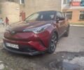 Червоний Тойота C-HR, об'ємом двигуна 2 л та пробігом 69 тис. км за 16000 $, фото 2 на Automoto.ua