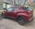 Красный Тойота C-HR, объемом двигателя 2 л и пробегом 69 тыс. км за 15500 $, фото 1 на Automoto.ua
