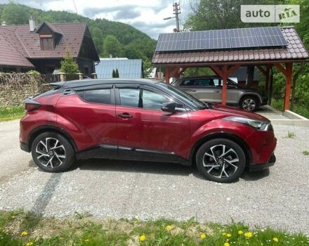 Красный Тойота C-HR, объемом двигателя 1.99 л и пробегом 92 тыс. км за 19900 $, фото 2 на Automoto.ua