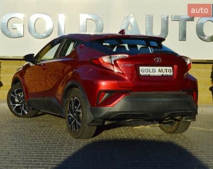 Тойота C-HR 2017 в Одессе на Automoto.ua Красный Тойота C-HR, объемом двигателя 1.99 л и пробегом 99 тыс. км за 15500 $, фото 12 на Automoto.ua