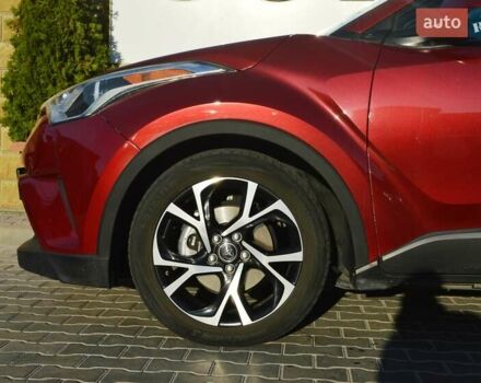 Тойота C-HR 2017 в Одессе на Automoto.ua Красный Тойота C-HR, объемом двигателя 1.99 л и пробегом 99 тыс. км за 15500 $, фото 7 на Automoto.ua
