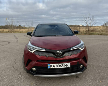 Красный Тойота C-HR, объемом двигателя 1.99 л и пробегом 110 тыс. км за 19200 $, фото 3 на Automoto.ua