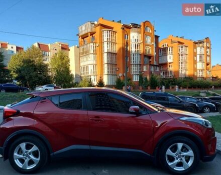 Красный Тойота C-HR, объемом двигателя 1.2 л и пробегом 159 тыс. км за 18800 $, фото 9 на Automoto.ua