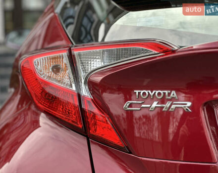 Красный Тойота C-HR, объемом двигателя 1.99 л и пробегом 46 тыс. км за 21500 $, фото 54 на Automoto.ua