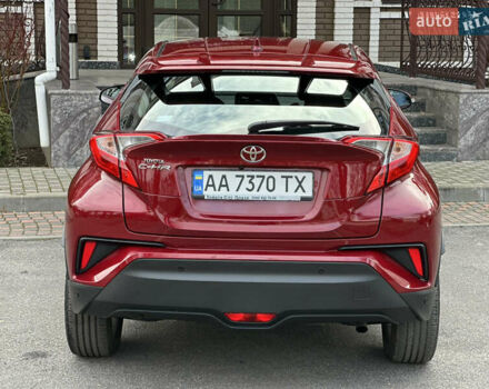 Красный Тойота C-HR, объемом двигателя 1.99 л и пробегом 46 тыс. км за 21500 $, фото 49 на Automoto.ua