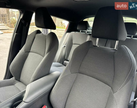 Красный Тойота C-HR, объемом двигателя 1.99 л и пробегом 46 тыс. км за 21500 $, фото 103 на Automoto.ua