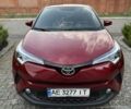 Красный Тойота C-HR, объемом двигателя 1.99 л и пробегом 90 тыс. км за 23000 $, фото 1 на Automoto.ua