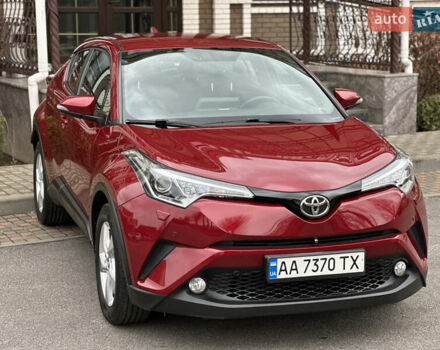 Красный Тойота C-HR, объемом двигателя 1.99 л и пробегом 46 тыс. км за 21500 $, фото 9 на Automoto.ua