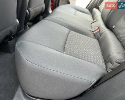 Красный Тойота C-HR, объемом двигателя 1.99 л и пробегом 46 тыс. км за 21500 $, фото 110 на Automoto.ua