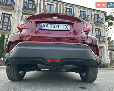 Красный Тойота C-HR, объемом двигателя 1.99 л и пробегом 46 тыс. км за 21500 $, фото 68 на Automoto.ua