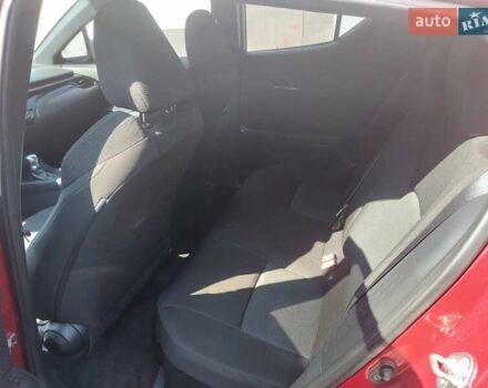 Красный Тойота C-HR, объемом двигателя 2 л и пробегом 77 тыс. км за 19900 $, фото 6 на Automoto.ua