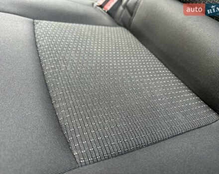 Красный Тойота C-HR, объемом двигателя 1.99 л и пробегом 46 тыс. км за 21500 $, фото 109 на Automoto.ua