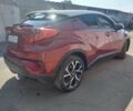 Тойота C-HR 2018 у Києві на Automoto.ua Червоний Тойота C-HR, об'ємом двигуна 2 л та пробігом 77 тис. км за 19900 $, фото 3 на Automoto.ua