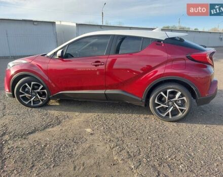 Червоний Тойота C-HR, об'ємом двигуна 1.99 л та пробігом 77 тис. км за 19900 $, фото 10 на Automoto.ua