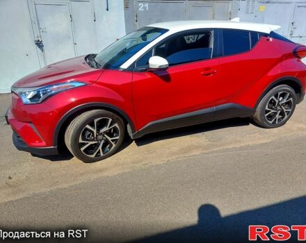 Красный Тойота C-HR, объемом двигателя 2 л и пробегом 77 тыс. км за 19900 $, фото 3 на Automoto.ua
