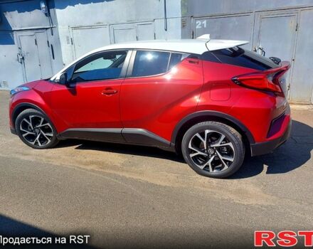 Красный Тойота C-HR, объемом двигателя 2 л и пробегом 77 тыс. км за 19900 $, фото 2 на Automoto.ua