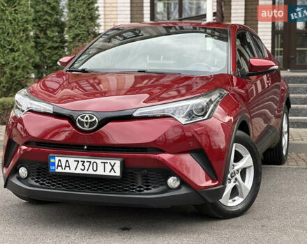 Красный Тойота C-HR, объемом двигателя 1.99 л и пробегом 46 тыс. км за 21500 $, фото 28 на Automoto.ua
