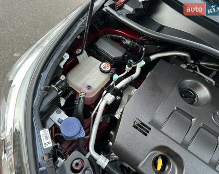 Красный Тойота C-HR, объемом двигателя 1.99 л и пробегом 46 тыс. км за 21500 $, фото 141 на Automoto.ua