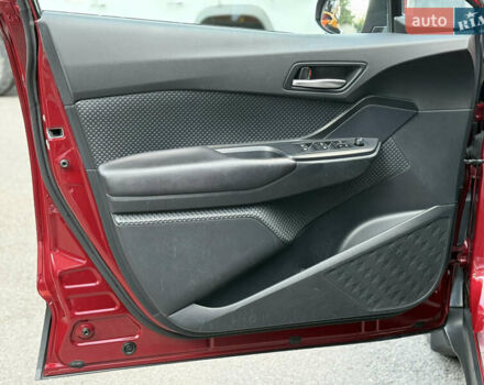 Красный Тойота C-HR, объемом двигателя 1.2 л и пробегом 112 тыс. км за 18800 $, фото 30 на Automoto.ua