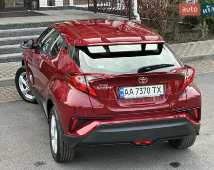 Красный Тойота C-HR, объемом двигателя 1.99 л и пробегом 46 тыс. км за 21500 $, фото 74 на Automoto.ua