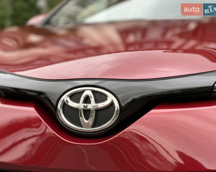 Красный Тойота C-HR, объемом двигателя 1.99 л и пробегом 46 тыс. км за 21500 $, фото 15 на Automoto.ua