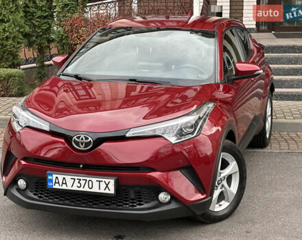 Красный Тойота C-HR, объемом двигателя 1.99 л и пробегом 46 тыс. км за 21500 $, фото 29 на Automoto.ua