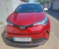 Тойота C-HR 2018 у Києві на Automoto.ua Червоний Тойота C-HR, об'ємом двигуна 2 л та пробігом 77 тис. км за 19900 $, фото 23 на Automoto.ua