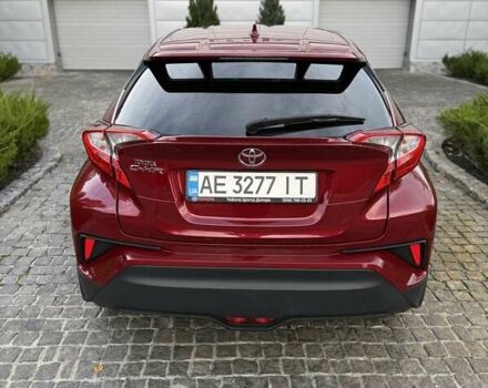 Красный Тойота C-HR, объемом двигателя 1.99 л и пробегом 90 тыс. км за 23000 $, фото 4 на Automoto.ua
