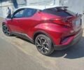Тойота C-HR 2018 у Києві на Automoto.ua Червоний Тойота C-HR, об'ємом двигуна 2 л та пробігом 77 тис. км за 19900 $, фото 5 на Automoto.ua