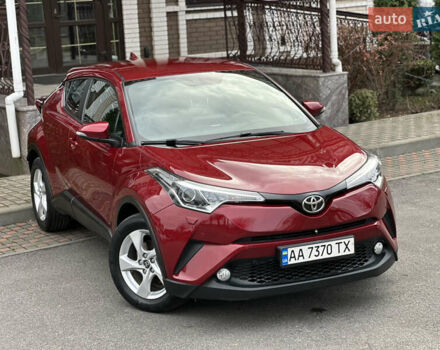 Красный Тойота C-HR, объемом двигателя 1.99 л и пробегом 46 тыс. км за 21500 $, фото 41 на Automoto.ua