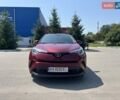 Красный Тойота C-HR, объемом двигателя 2 л и пробегом 61 тыс. км за 18300 $, фото 2 на Automoto.ua