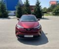 Красный Тойота C-HR, объемом двигателя 2 л и пробегом 61 тыс. км за 18300 $, фото 1 на Automoto.ua