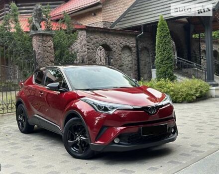 Красный Тойота C-HR, объемом двигателя 1.2 л и пробегом 59 тыс. км за 24700 $, фото 82 на Automoto.ua