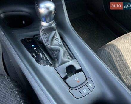 Красный Тойота C-HR, объемом двигателя 2 л и пробегом 61 тыс. км за 18300 $, фото 43 на Automoto.ua