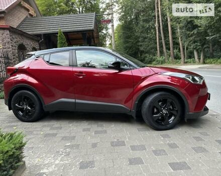 Красный Тойота C-HR, объемом двигателя 1.2 л и пробегом 59 тыс. км за 24700 $, фото 13 на Automoto.ua