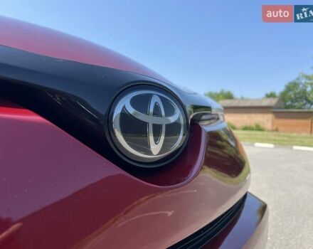 Красный Тойота C-HR, объемом двигателя 2 л и пробегом 61 тыс. км за 18300 $, фото 5 на Automoto.ua