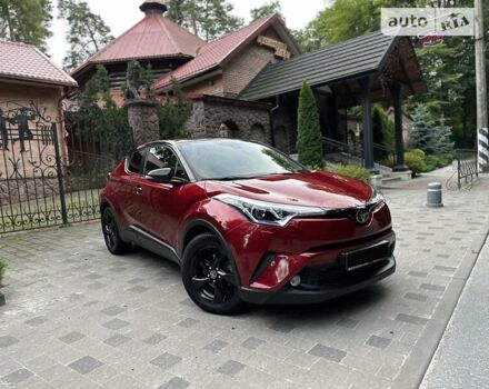 Красный Тойота C-HR, объемом двигателя 1.2 л и пробегом 59 тыс. км за 24700 $, фото 83 на Automoto.ua