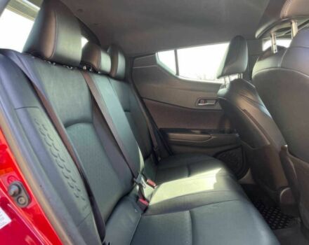 Красный Тойота C-HR, объемом двигателя 2 л и пробегом 37 тыс. км за 11200 $, фото 9 на Automoto.ua
