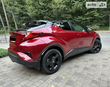 Красный Тойота C-HR, объемом двигателя 1.2 л и пробегом 59 тыс. км за 24700 $, фото 92 на Automoto.ua