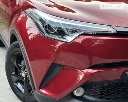 Красный Тойота C-HR, объемом двигателя 1.2 л и пробегом 59 тыс. км за 24700 $, фото 39 на Automoto.ua