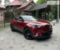 Красный Тойота C-HR, объемом двигателя 1.2 л и пробегом 59 тыс. км за 24700 $, фото 85 на Automoto.ua