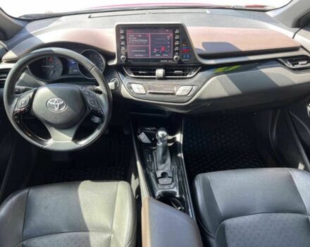 Красный Тойота C-HR, объемом двигателя 2 л и пробегом 37 тыс. км за 11200 $, фото 7 на Automoto.ua