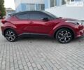 Красный Тойота C-HR, объемом двигателя 1.99 л и пробегом 28 тыс. км за 25500 $, фото 1 на Automoto.ua