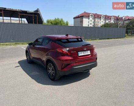 Красный Тойота C-HR, объемом двигателя 2 л и пробегом 61 тыс. км за 18300 $, фото 19 на Automoto.ua